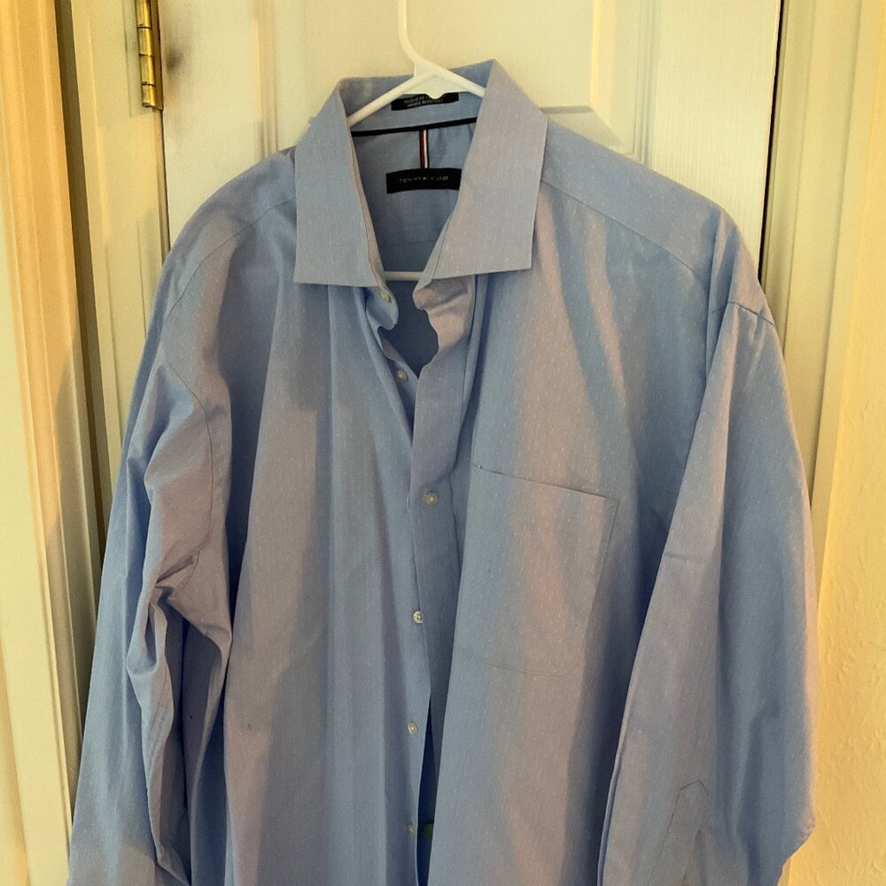 Tommy Hilfiger Men's Button-Up Shirt - Blue - 17/17.5; 32/33 - Great condition